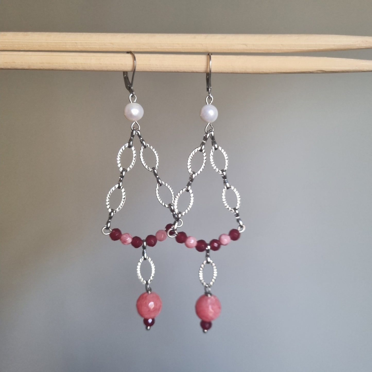 Orecchini Chandelier "Rosa Perla" - Acciaio inox antiallergici, Perle e Pietre Rosa