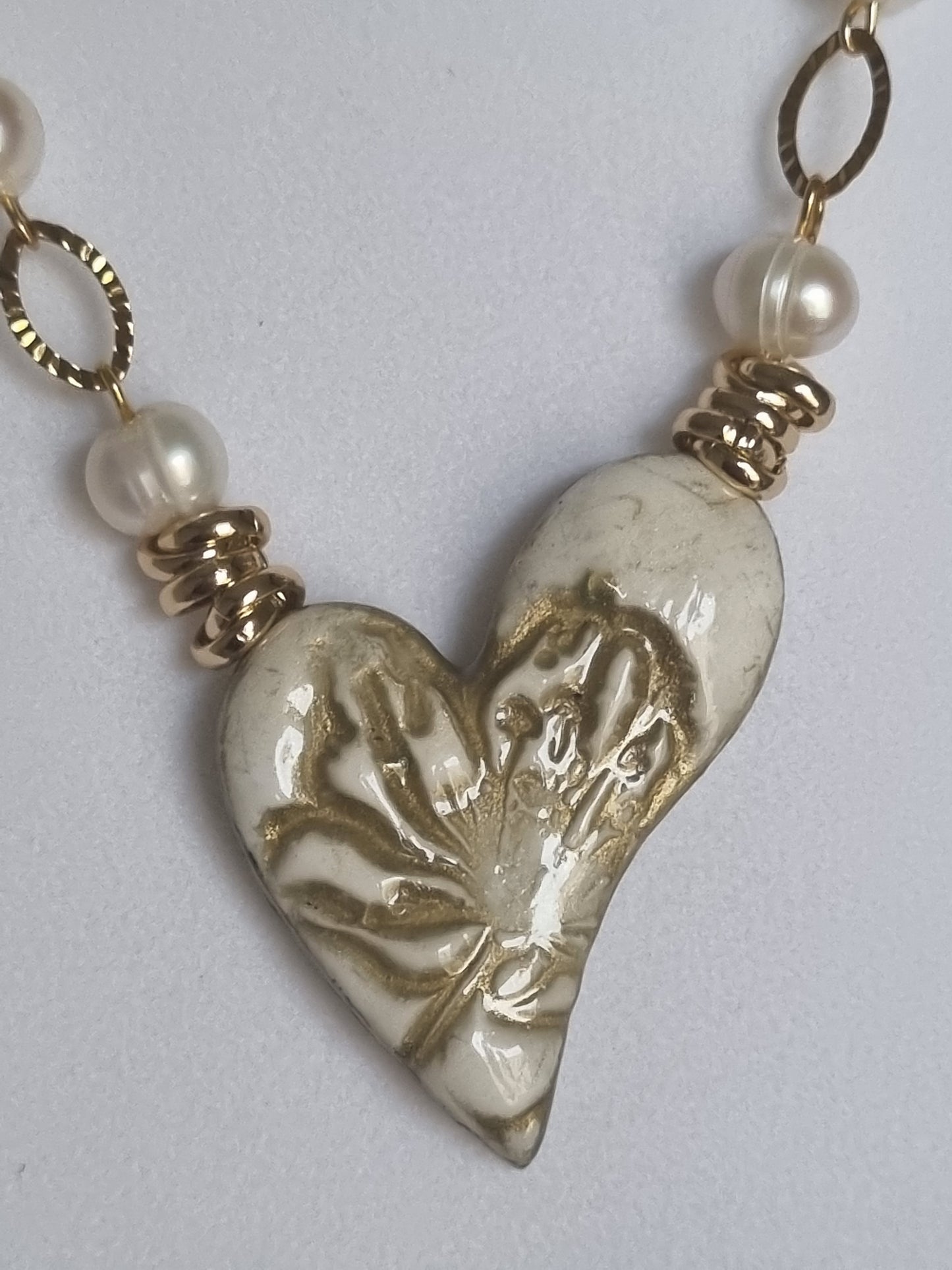 Collana Cuore Incantato - Ciondolo Ceramica Artigianale e Perle Naturali
