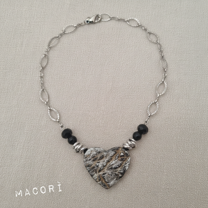 Collana Cuore di Notte dettaglio completo