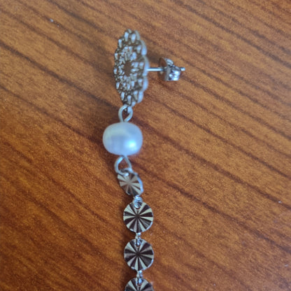 Orecchini “Luna d’Argento” – Eleganza Artigianale in acciaio inox con Perle Naturali