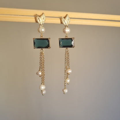 Orecchini Pendenti Foglia con Cristallo Blu e Perle Naturali