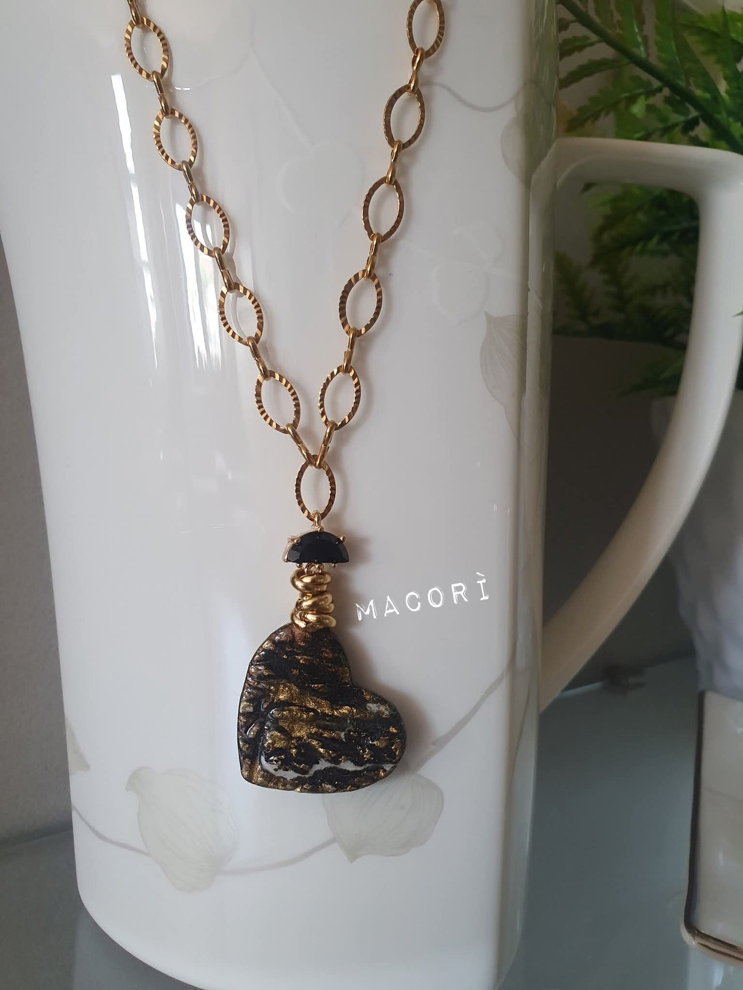 Collana Notte Stellata - Pendente in Ceramica Nera e Oro | Artigianale