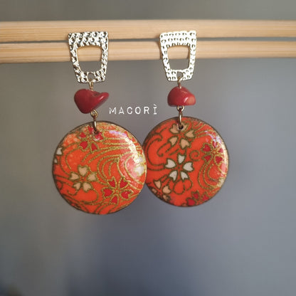 Orecchini Pendenti Corallo Fiorito - Gioielli Artigianali in Legno Dipinto a Mano