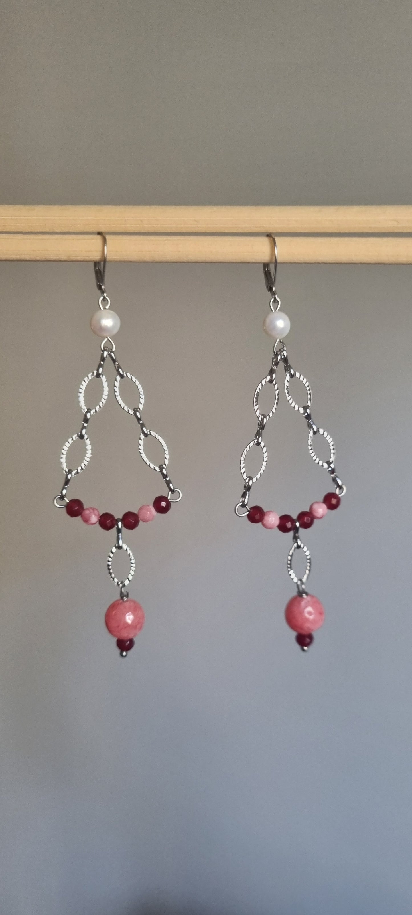 Orecchini Chandelier "Rosa Perla" - Acciaio inox antiallergici, Perle e Pietre Rosa