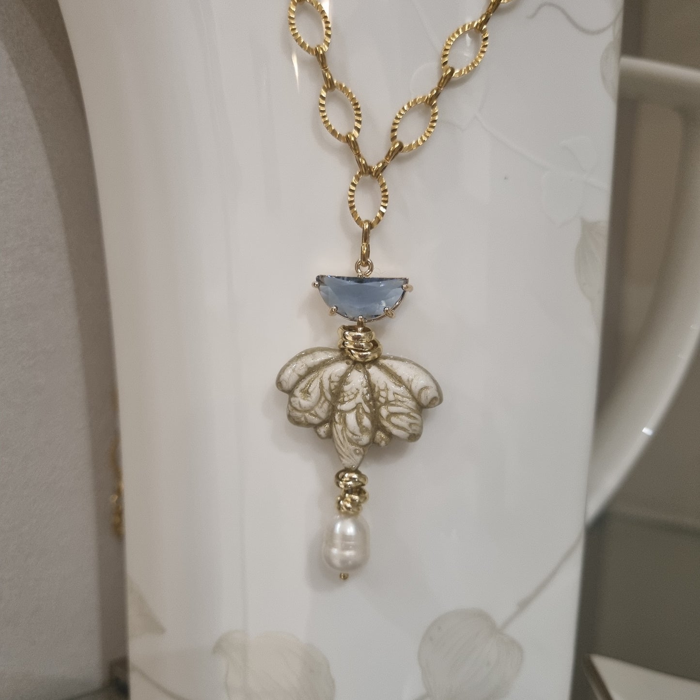 Collana Artigianale "Lotus Dream" Ceramica e Perla Barocca - Gioiello Fatto a Mano Italia