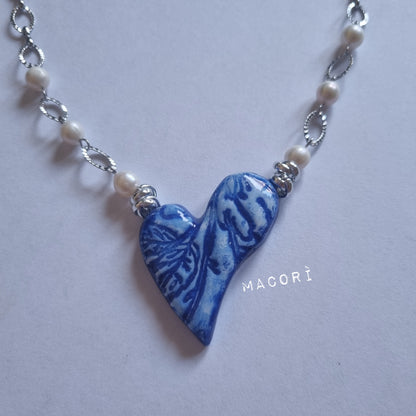 Collana Cuore Blu in Ceramica - Pendente Artigianale con Perle "Collezione Cuori Preziosi"