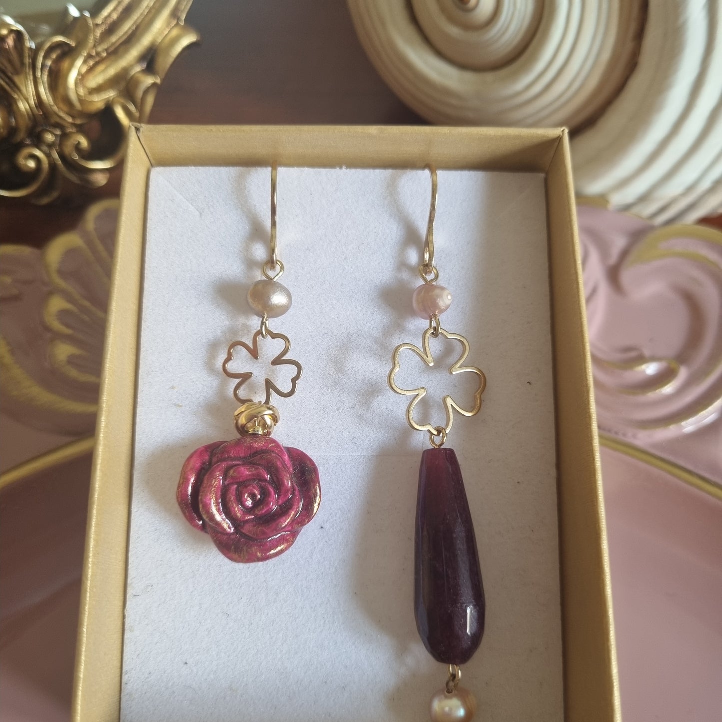 Orecchini “Fiori Ribelli” – Gioielli artigianali unici