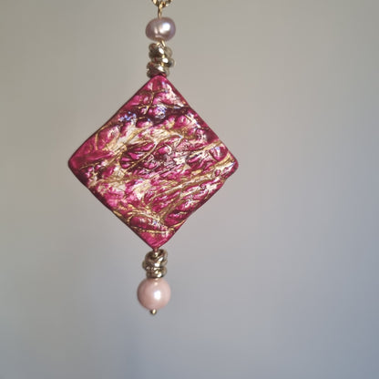 Collana Lunga Artistica con Perle Naturali e ciondolo in Ceramica