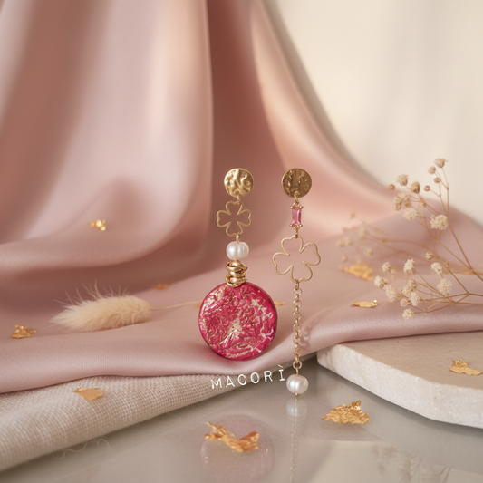 Sfondo elegante per orecchini Macorì